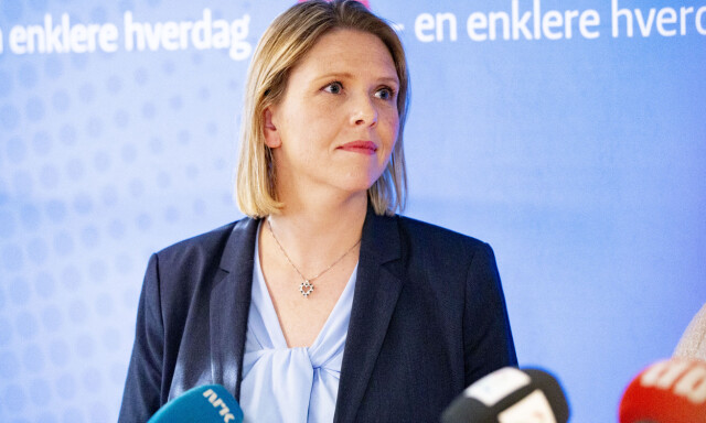 Listhaug langer ut mot Støre i ny bok: - Jeg ble så opprørt at jeg gråt